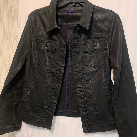 Black jacket - Picture 2 of 8